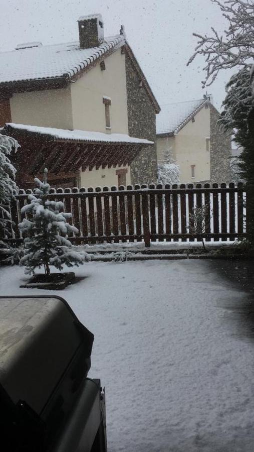 Pico Almanzor Villa Villanúa Dış mekan fotoğraf