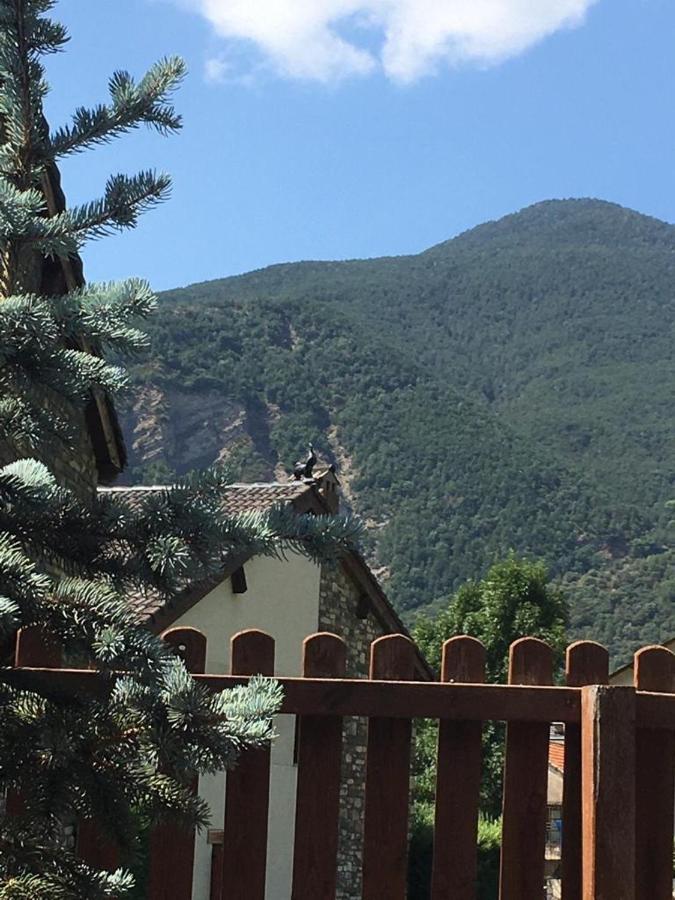 Pico Almanzor Villa Villanúa Dış mekan fotoğraf